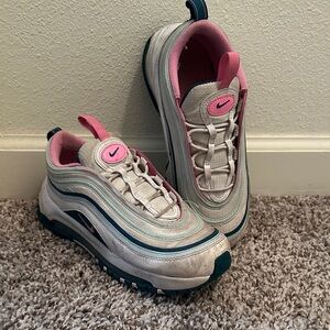 Nike Kids Sneakers in Pink and Teal